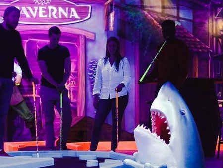 The Hook minigolf