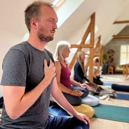 Guidet meditation - en oplagt mødepause