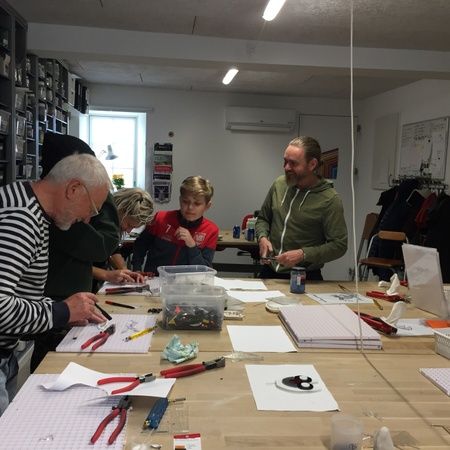 Kreativ workshop med forskellige kunstformer