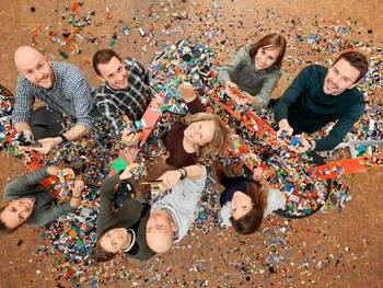 Vi skaber oplevelser til jer