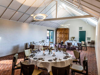 Fru Larsen Hotel & Restaurant