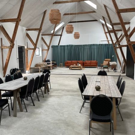 Selskabs- og konferencelokale