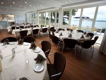 Sixtus Sinatur Hotel & Konference