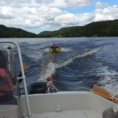 Vattenskidor eller ring