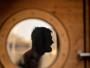 Saunagus v. Surf Agency