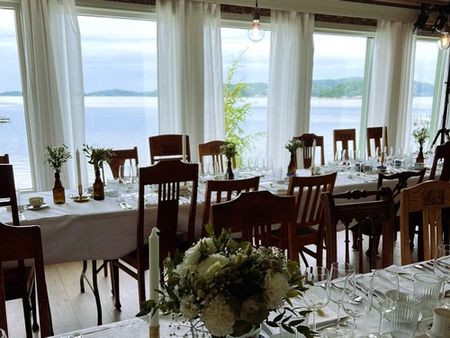 Anfasteröd Gårdsvik