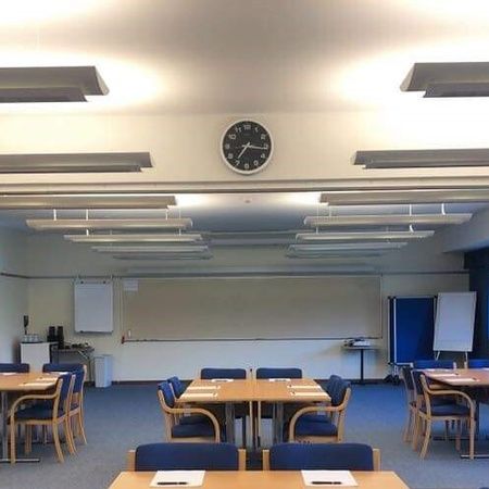 Konferenslokal F, Östra