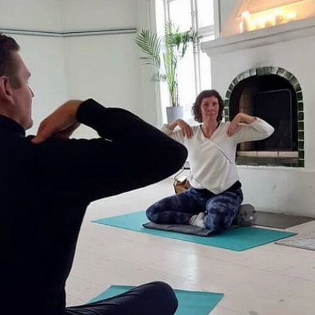 Lugn yoga för ökad energi