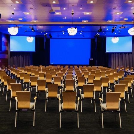 Stavanger Hall (Hele)