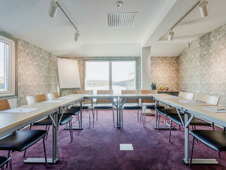 Hällsnäs Hotell & Konferens