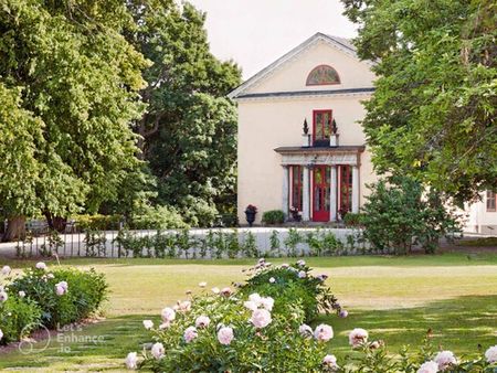 Almare Stäkets Herrgård